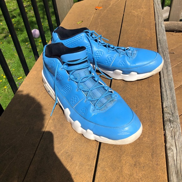 Jordan Retro 9- North Carolina - Picture 3 of 4
